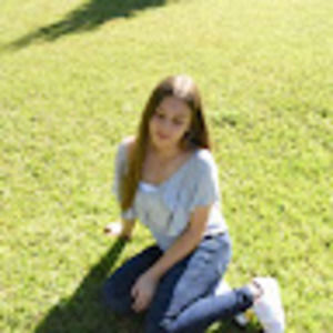 Meet your Posher, Maria fernanda